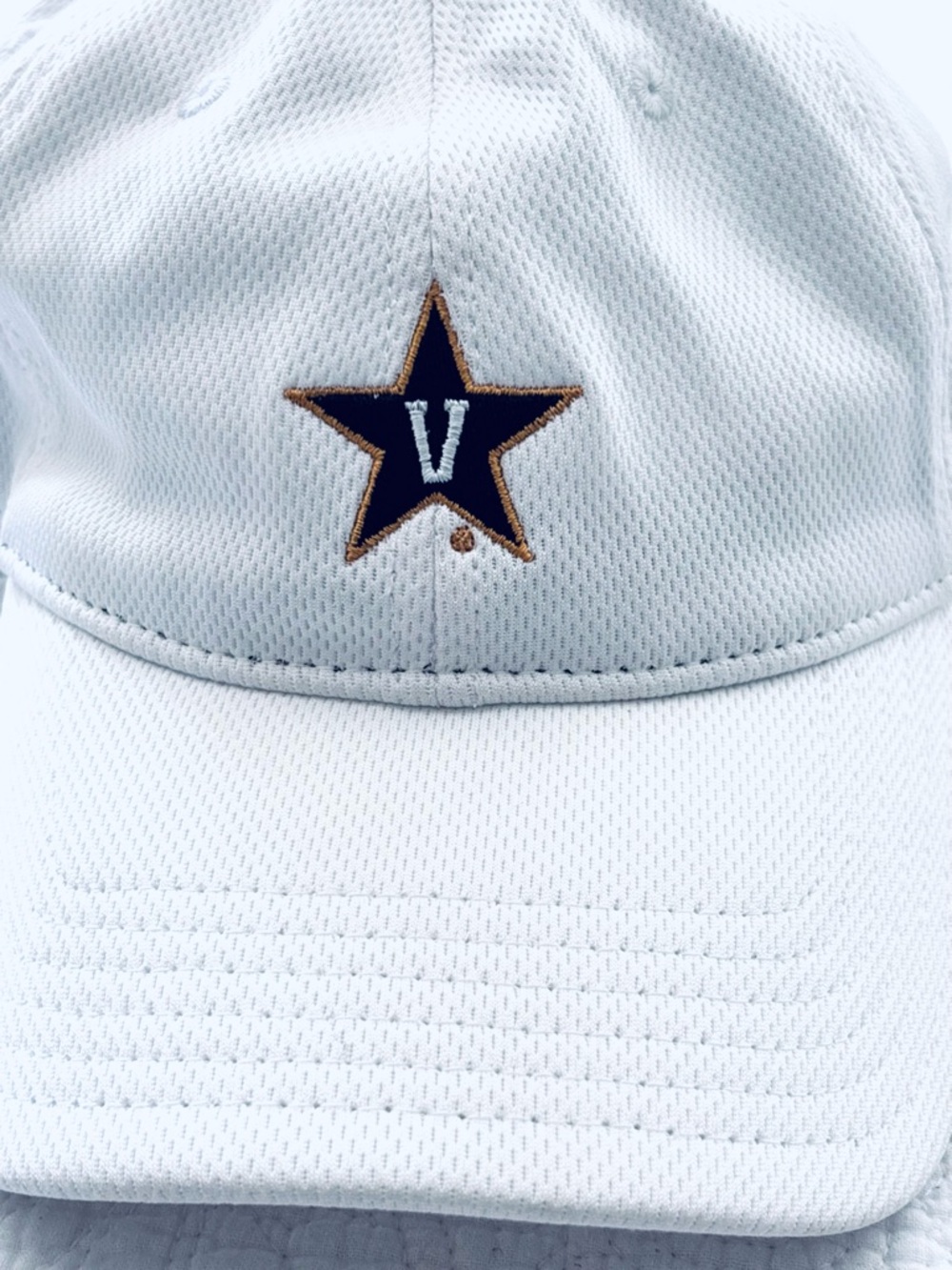 ❗️Vanderbilt Golf Official Team Hat MSRP $60! - Picture 2 of 9